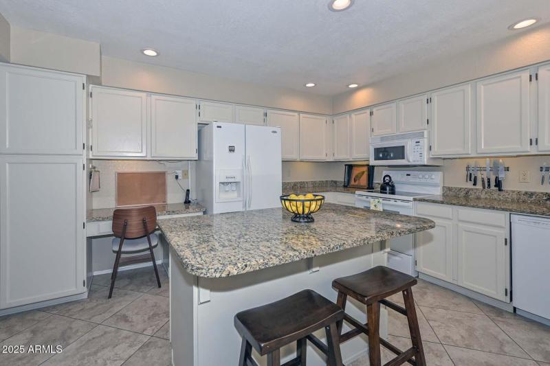 Kitchen-Island