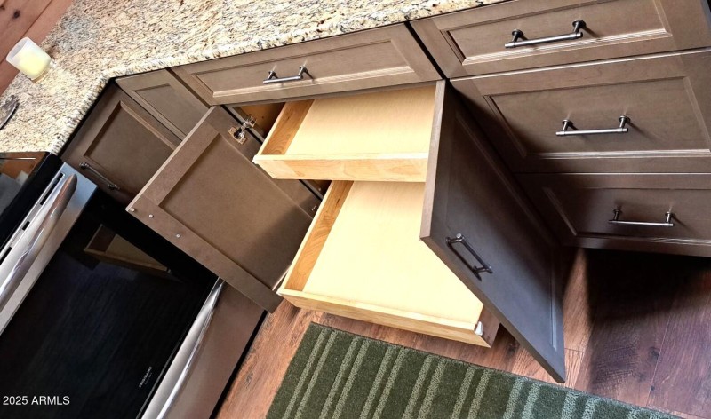 Cabinet Slide-Outs/3 Lazy Susans