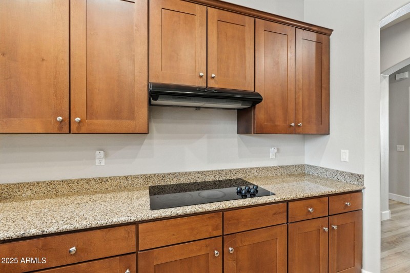 11-web-or-mls-Creekside-11