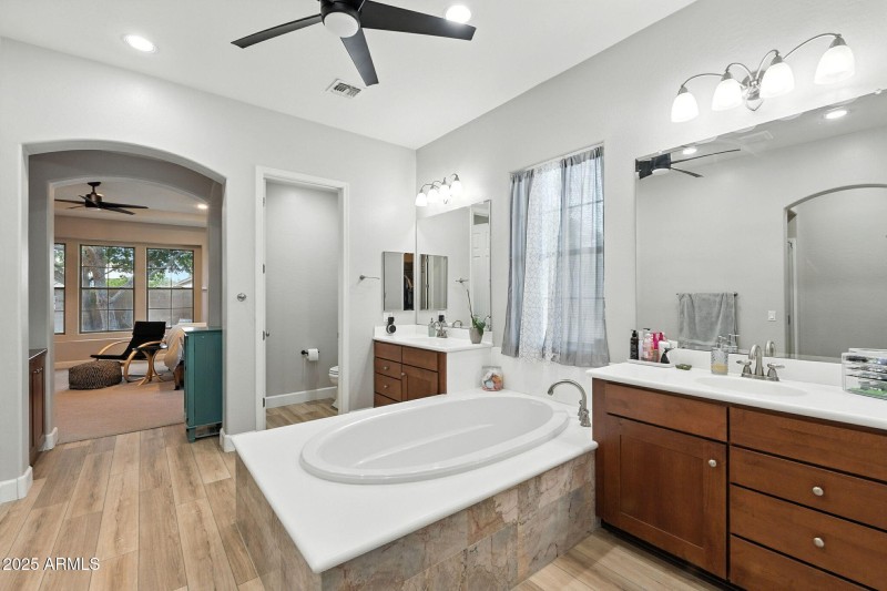 33-web-or-mls-Creekside-33