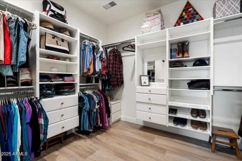 16-Primary Closet