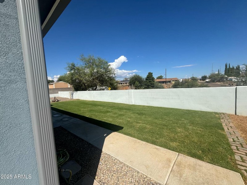 7907 Taos Ave