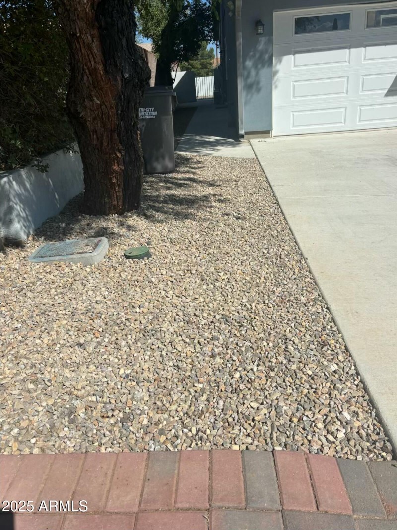 7907 Taos Ave