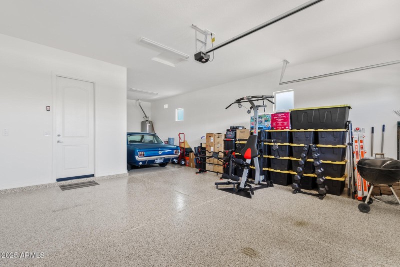 Tandem garage