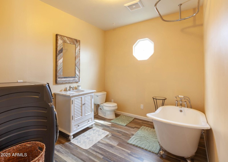 guest suite bath