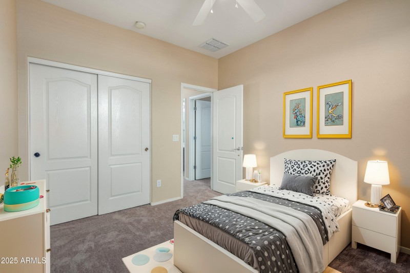 9-kids-bedroom-bed3staged