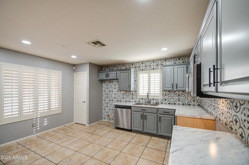 Kitchen 3