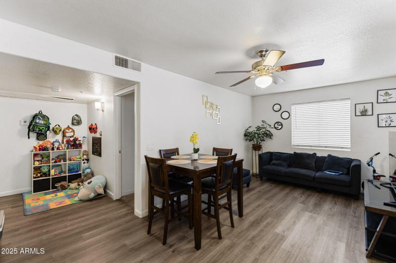 10th Dining Room