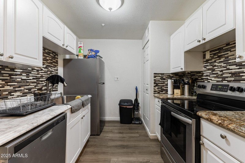 10th Kitchen