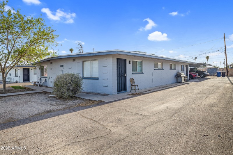 610 S Bellview-3