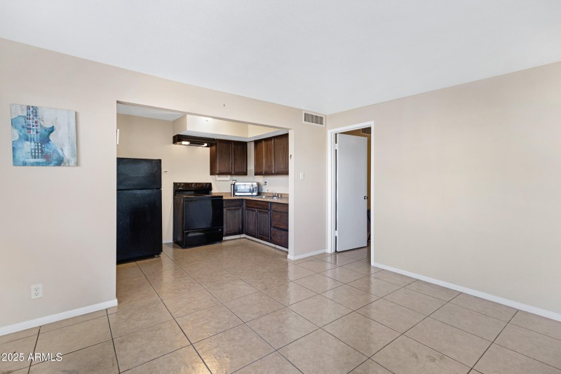 610 S Bellview-7