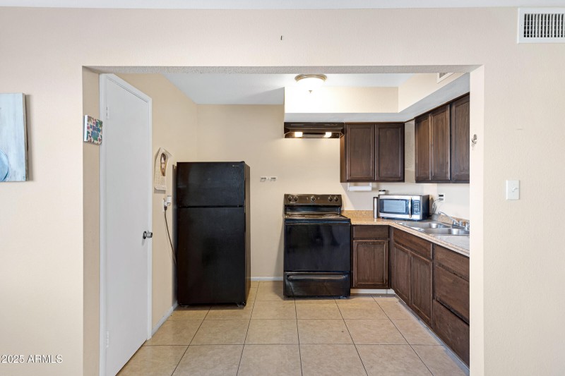 610 S Bellview-9