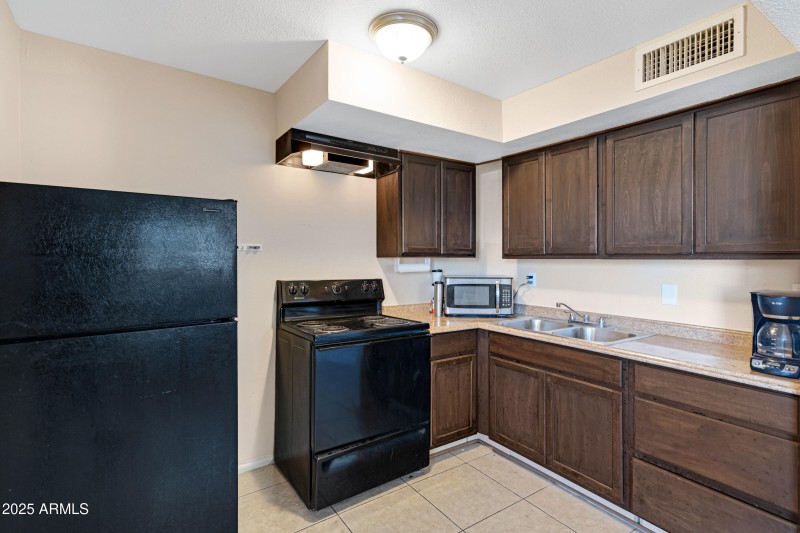 610 S Bellview-10