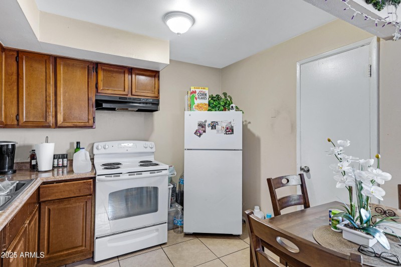 610 S Bellview-21