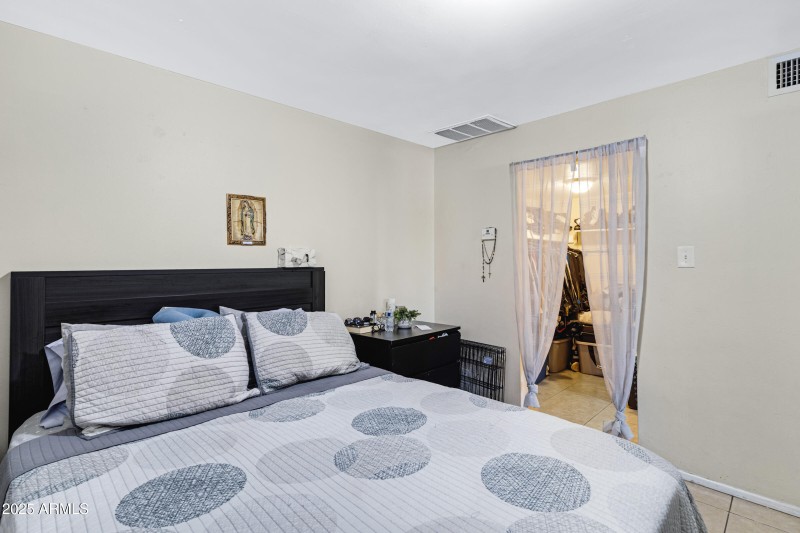 610 S Bellview-23