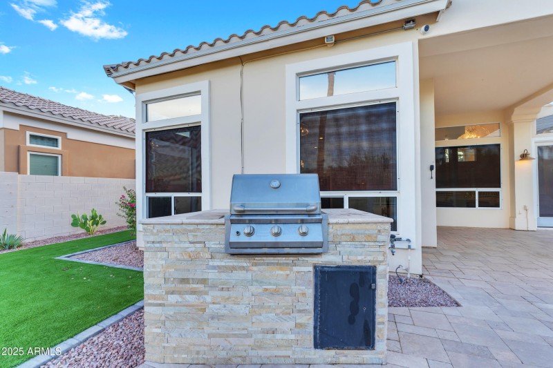 Built-n BBQ