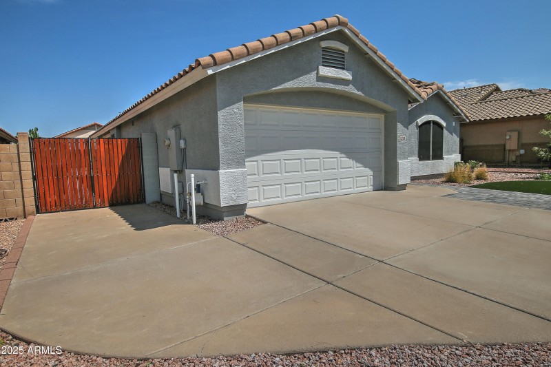RV gate