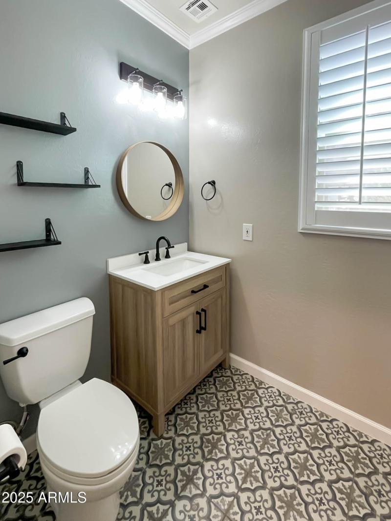 3829 E Morelos St-23