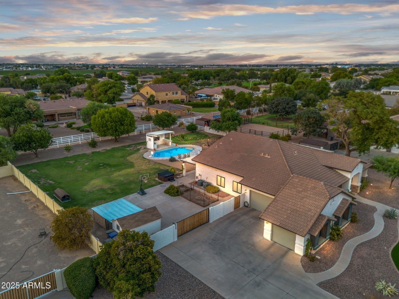 002_72-web-or-mls-dji_0802_390