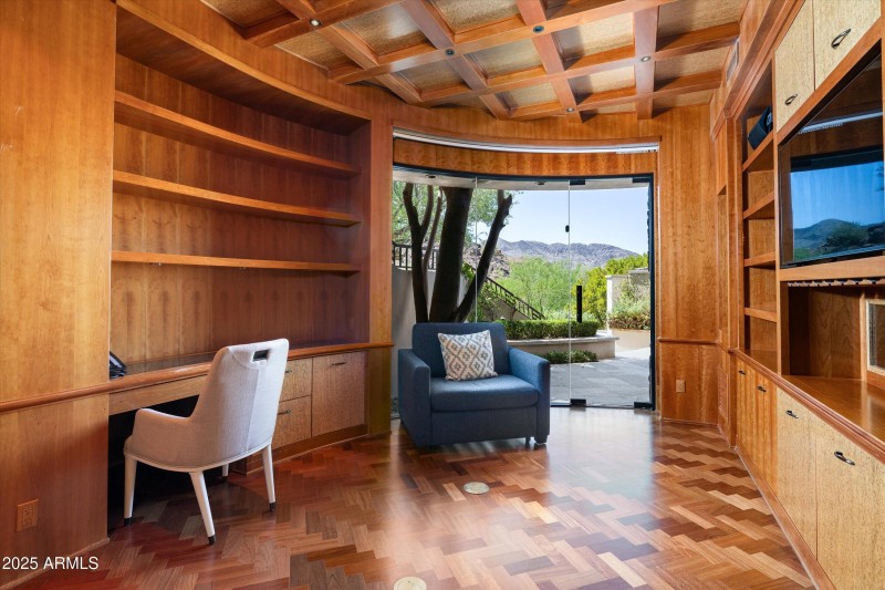 Dedicated Office with Patio Access