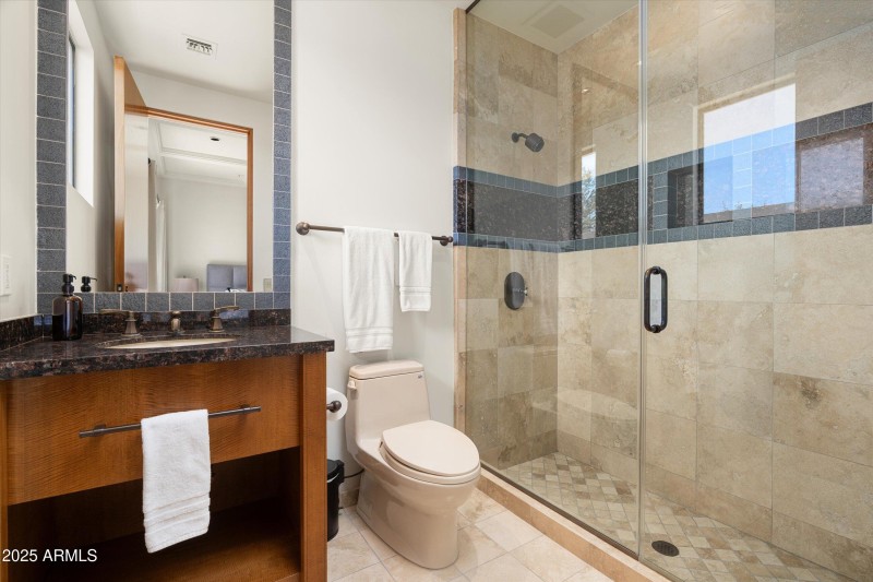 Guest Bedroom 1 Bathroom