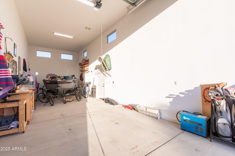 RV GARAGE-1