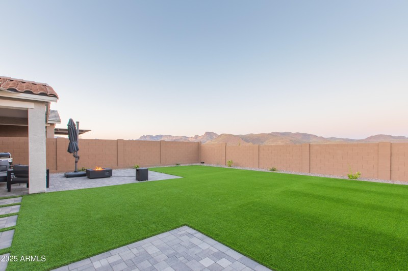 BACKYARD-8