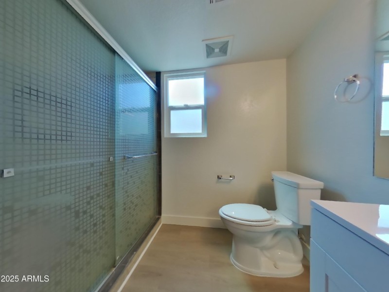 8_pc_ttfKAVfxQR_0wPHmgaxvC_layout_0