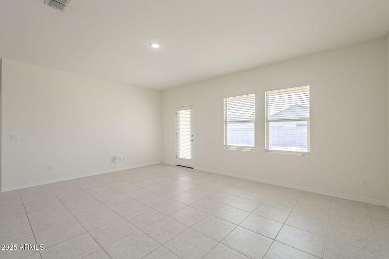 20-web-or-mls-Elm-20