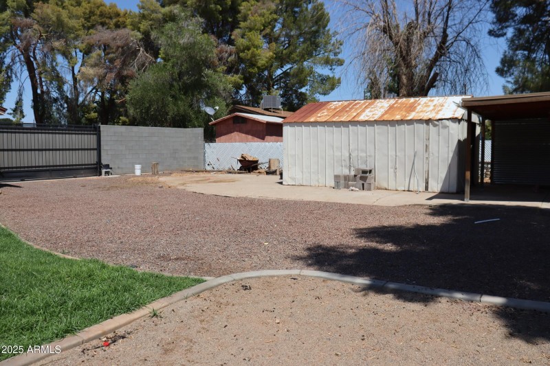 Shed