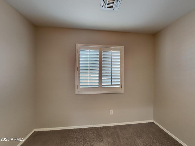 1004506.18584 W Illini Street_5