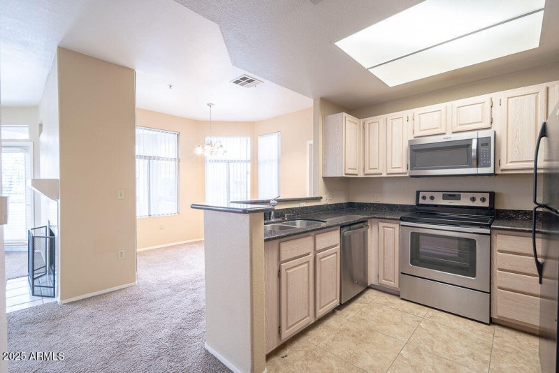 20250825_11375-E-Sahuaro-Dr_Apt-2113_08