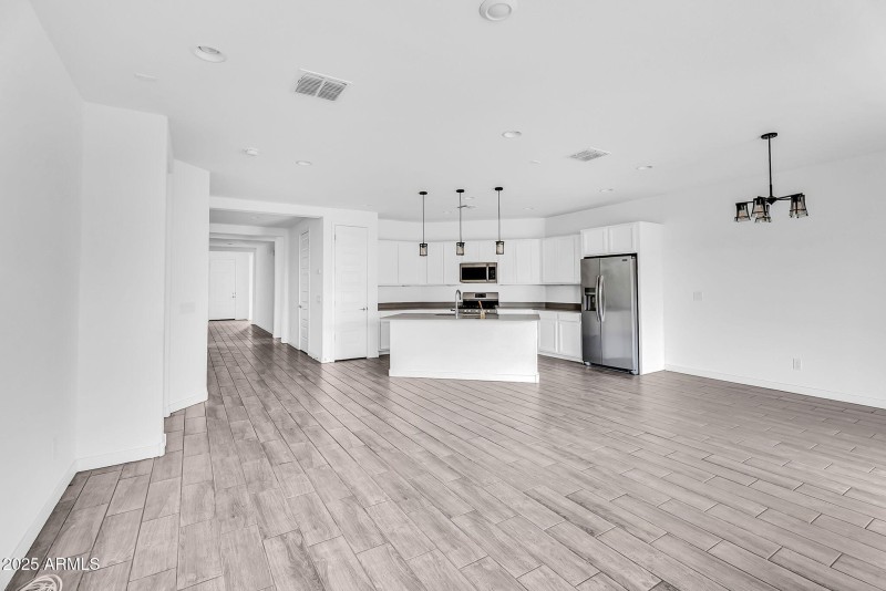 8-web-or-mls-Wiley Way-8