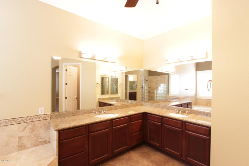 22 Master Bathroom
