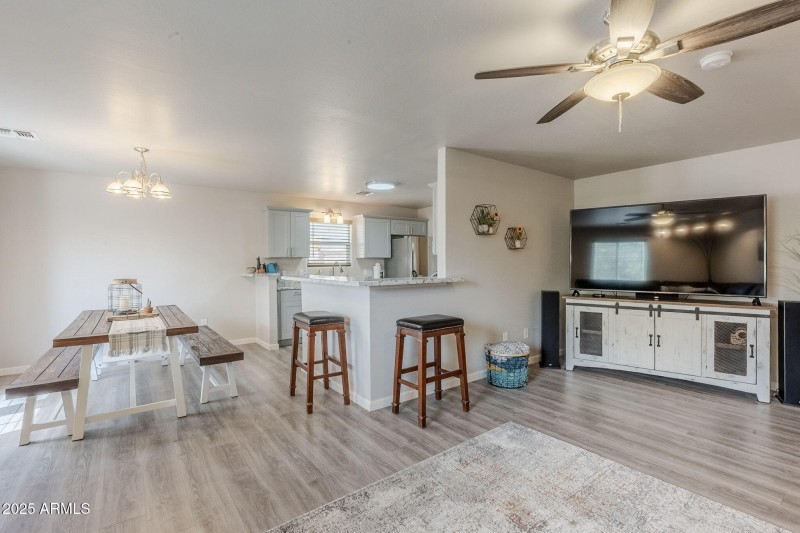 Eat in - Kitchen