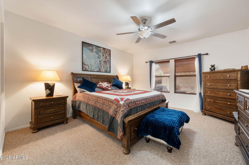 17-Primary Bedroom (2)