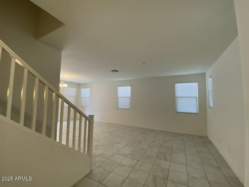 9AD574A2-F70C-4DD0-B2BE-F306BFE4DB7C_1_1