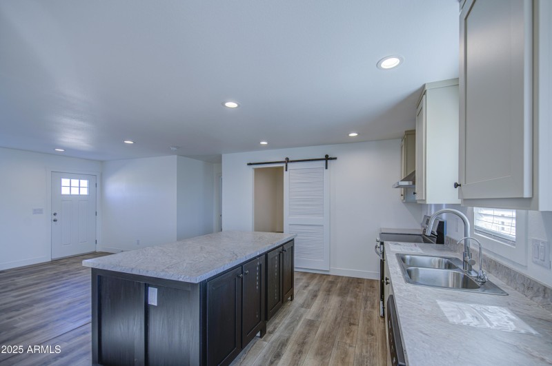 Kitchen 4
