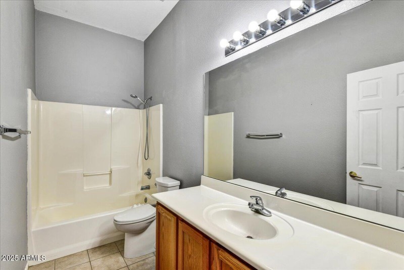 12-Bathroom