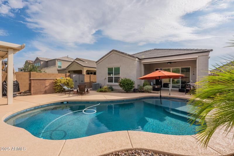 Private pool