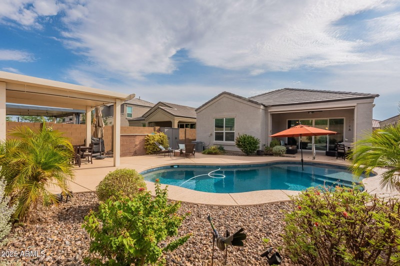 Private pool