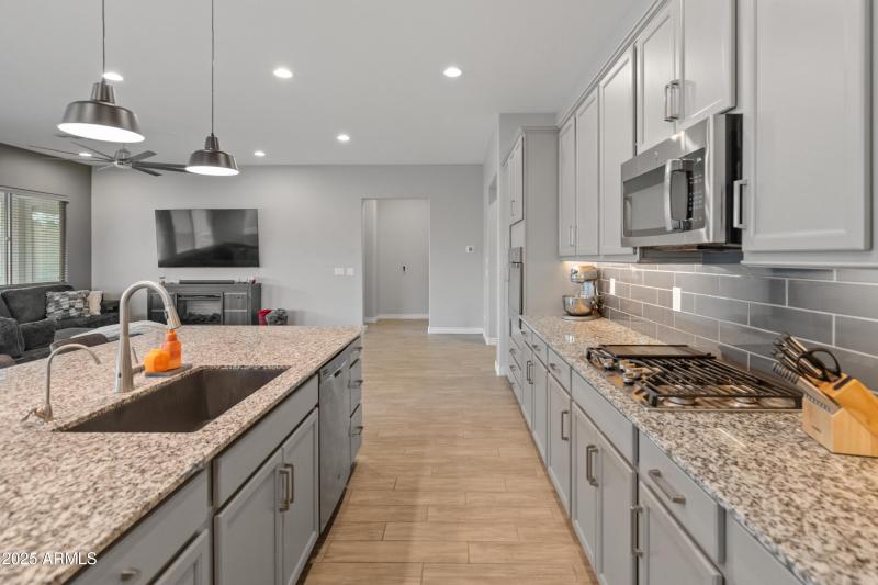 14196 W Gray Fox Trail-28