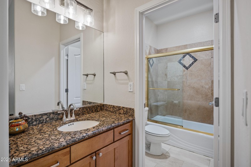guest bed ensuite