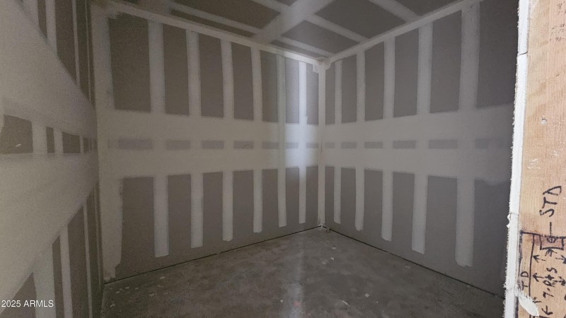 12 Owner's Closet