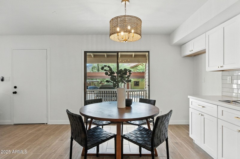 Eat In Kitchen