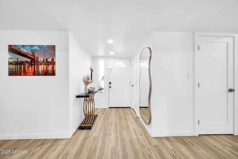 3068 N 90th Ave-10
