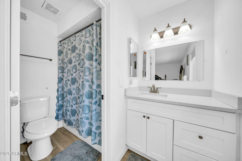 3068 N 90th Ave-28