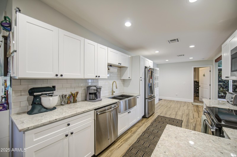 Kitchen 7
