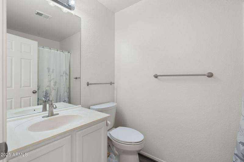 19-web-or-mls-DSC05466 copy