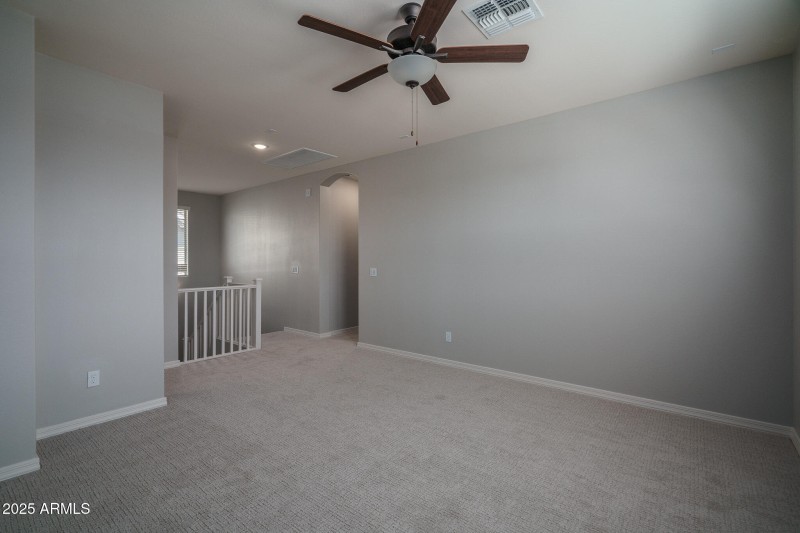 11) LOFT